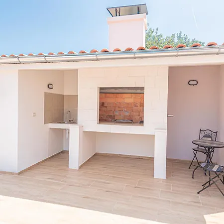 Natalia בית נופש *