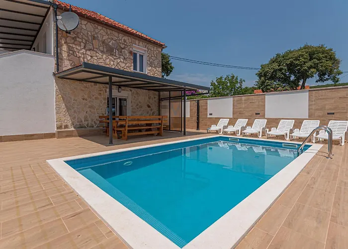 Natalia Prázdninový dům Tribalj